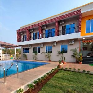 Ocean'S Pearl Resort Alibaug